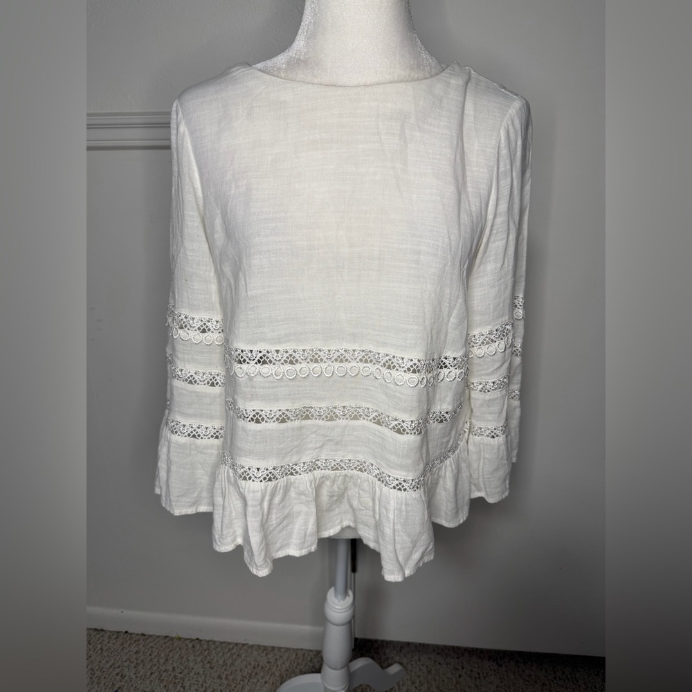 Gianni Bini White Blouse with Lace Accents size S - Picture 3 of 9